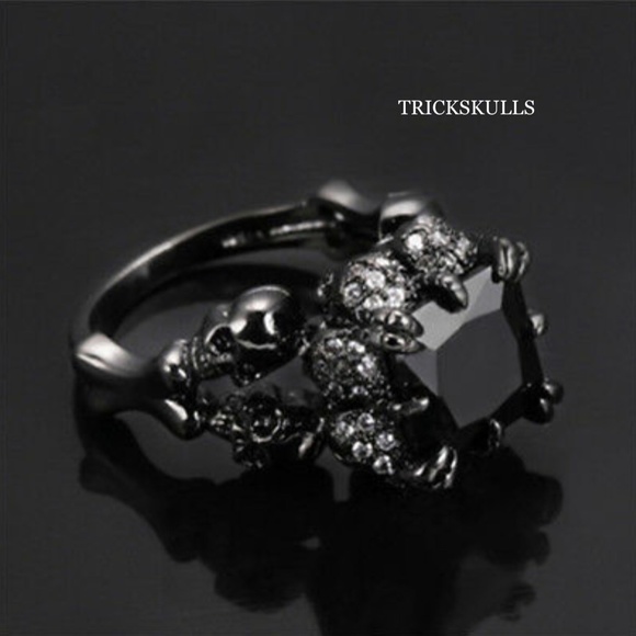 Four Skulls Black Anodized Sapphire Modern Gothic Punk Ring Size 7 8 9 10 New! - Picture 5 of 7
